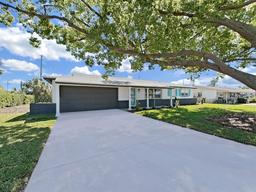 Picture of 7797 Barry Court, Seminole, FL 33772