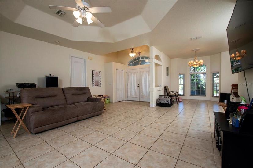 Picture of 10400 Golden Avenue, Weeki Wachee FL 34613