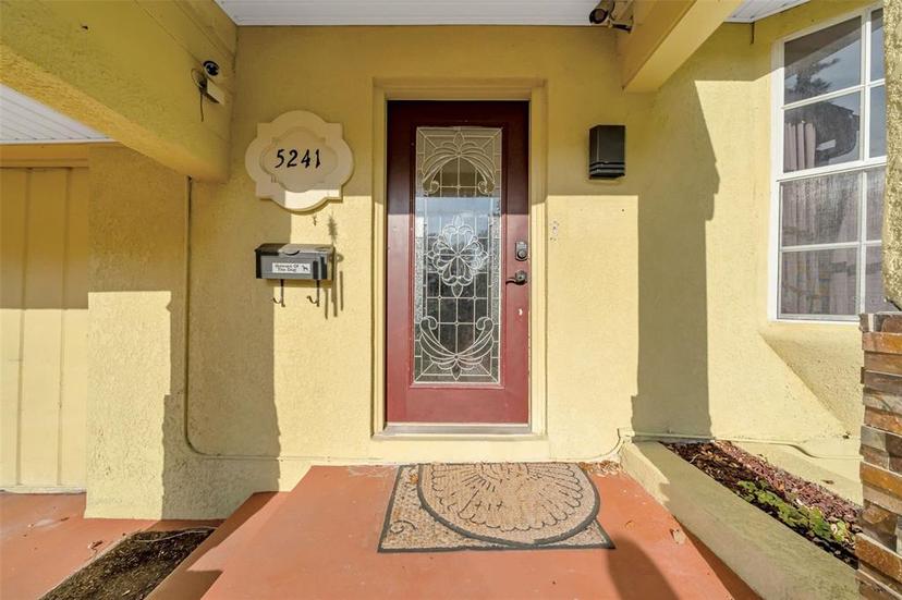 Picture of 5241 4Th Street S, St Petersburg FL 33705