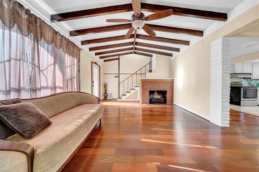 Picture of 5241 4Th Street S, St Petersburg FL 33705