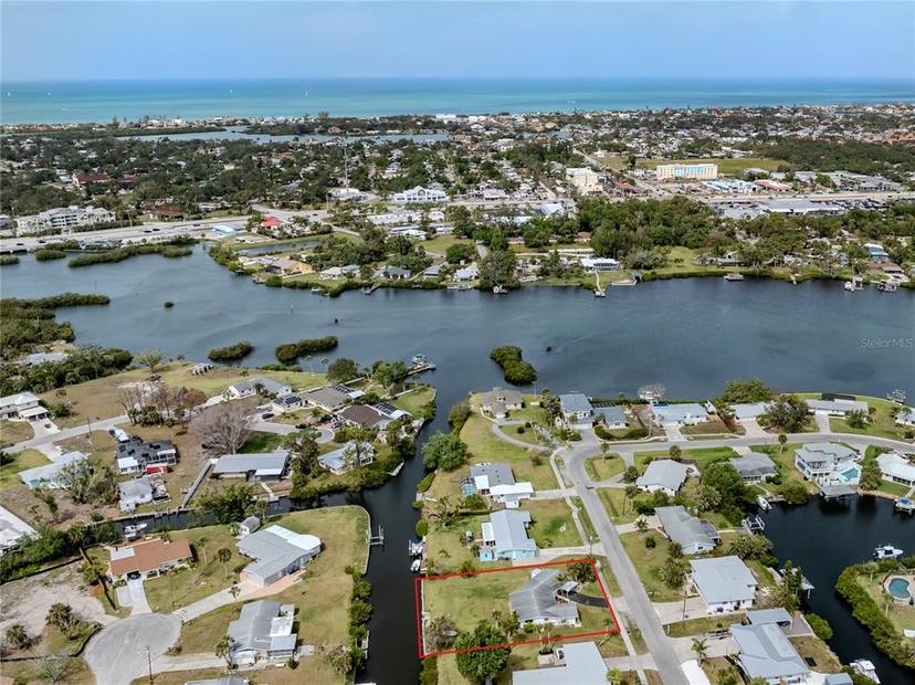 Picture of 504 Buena Vista Drive, Nokomis FL 34275