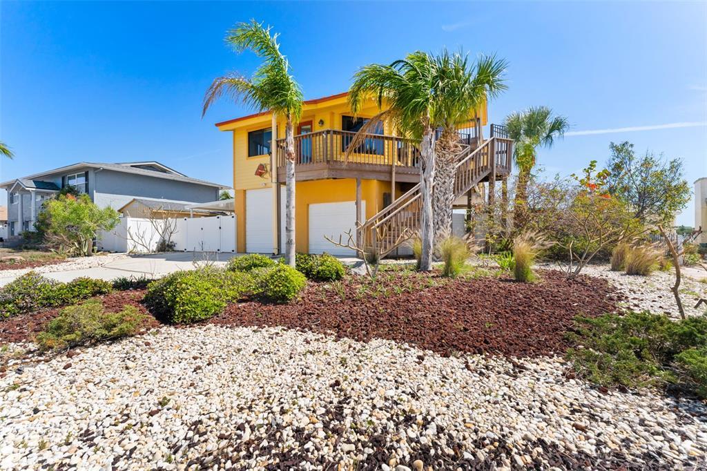 Picture of 13514 Garris Drive, Hudson, FL 34667