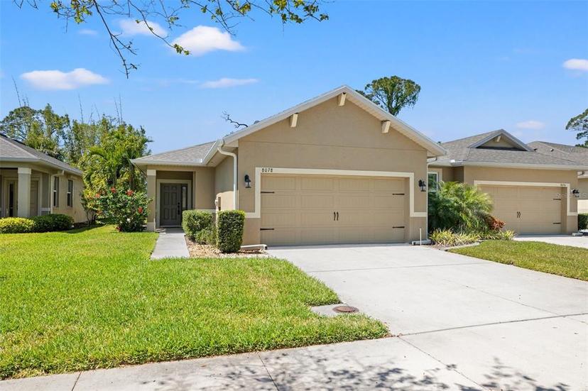 Picture of 8078 Pine Crest Street, Seminole FL 33777