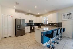 Picture of 581 Pebble Beach Drive, Davenport, FL 33896