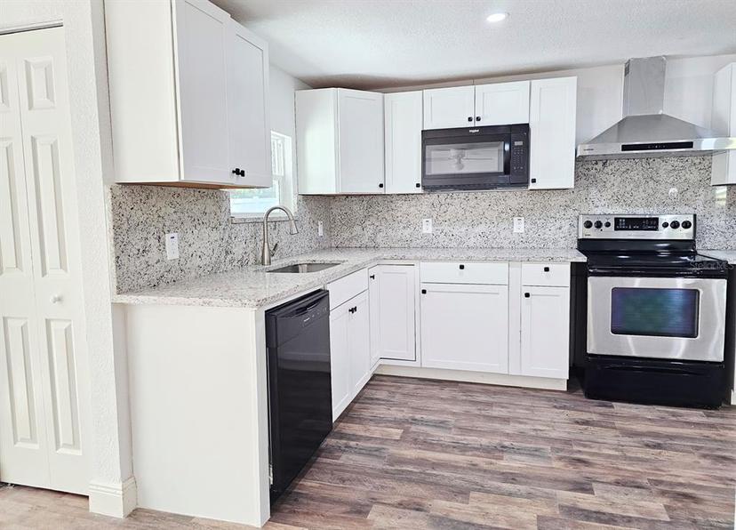 Picture of 2712 60Th Avenue N, St Petersburg FL 33714
