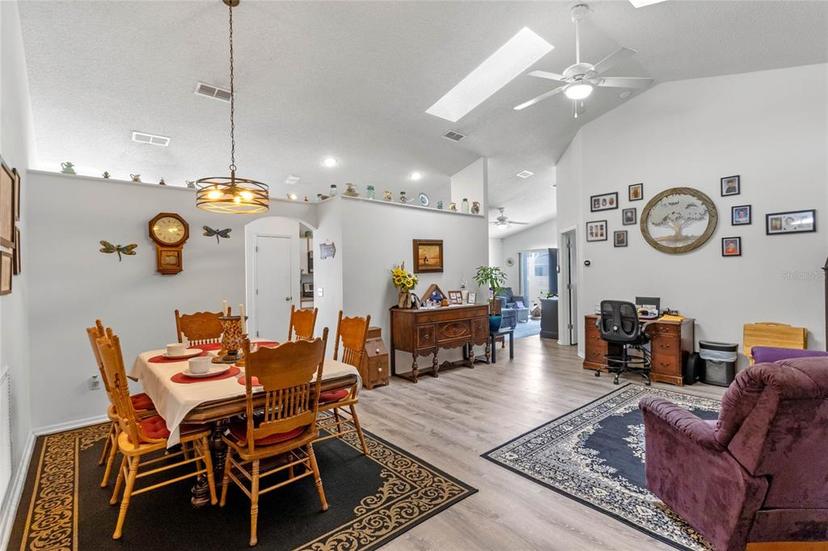 Picture of 151 Bloomingdale Drive, Davenport FL 33897