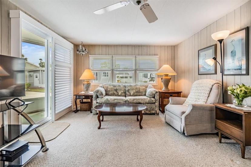 Picture of 4851 W Gandy Boulevard Unit B4L38, Tampa FL 33611