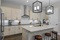 Picture of 12627 Salomon Cove Drive, Windermere, FL 34786
