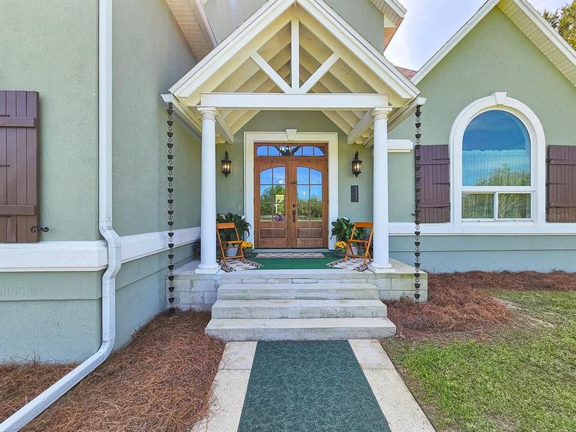 Picture of 1053 State Road 100, Florahome FL 32140