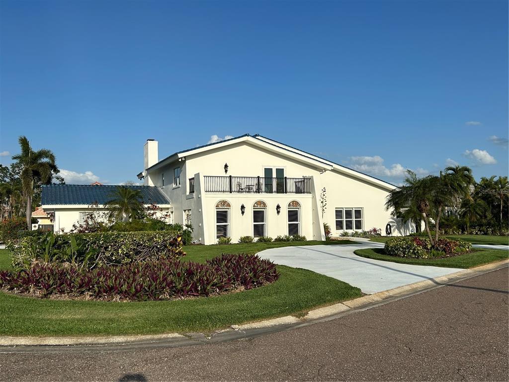 Picture of 5900 Leeland Street S, St Petersburg, FL 33715