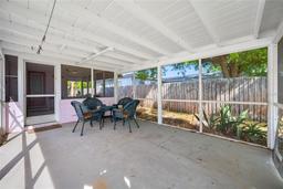 Picture of 2827 1St Street Ne, St Petersburg, FL 33704
