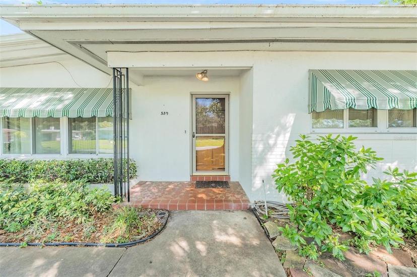 Picture of 559 Oakwood Drive, Largo FL 33771