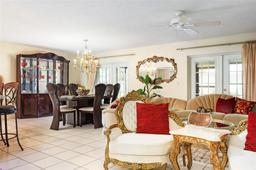 Picture of 2182 Corinne Court S Unit C, St Petersburg, FL 33712