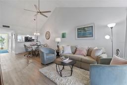 Picture of 406 Cerromar Circle N Unit 326, Venice, FL 34293