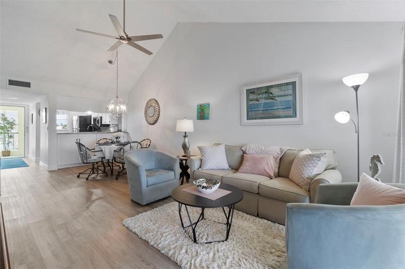 Picture of 406 Cerromar Circle N Unit 326, Venice FL 34293