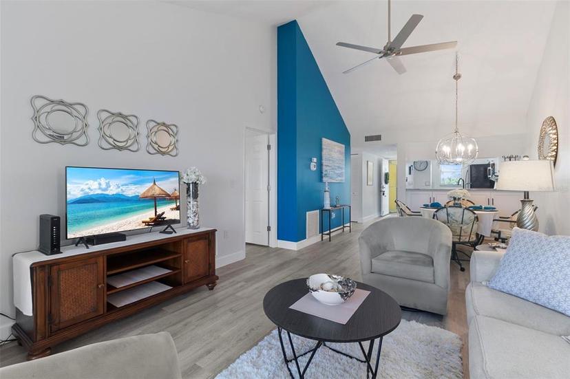Picture of 406 Cerromar Circle N Unit 326, Venice FL 34293