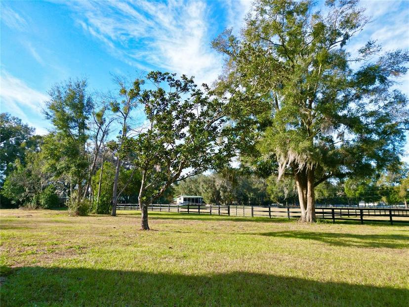 Picture of 16970 S Highway 475, Summerfield FL 34491