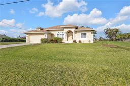 Picture of 235 Tournament Rd, Rotonda West, FL 33947