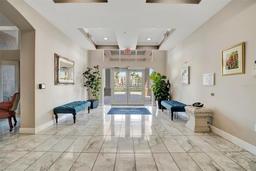 Picture of 808 3Rd Avenue W Unit 214, Bradenton, FL 34205