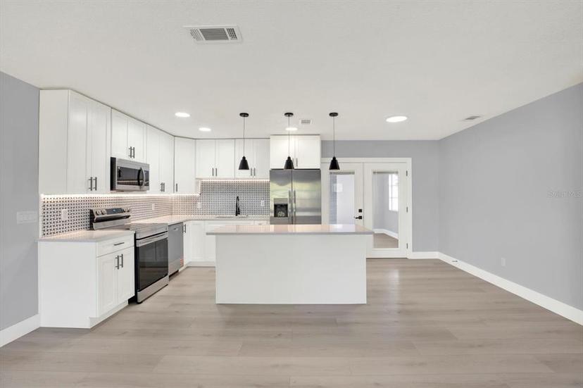 Picture of 4324 Tuna Drive Se, St Petersburg FL 33705