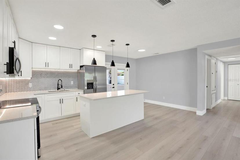 Picture of 4324 Tuna Drive Se, St Petersburg FL 33705