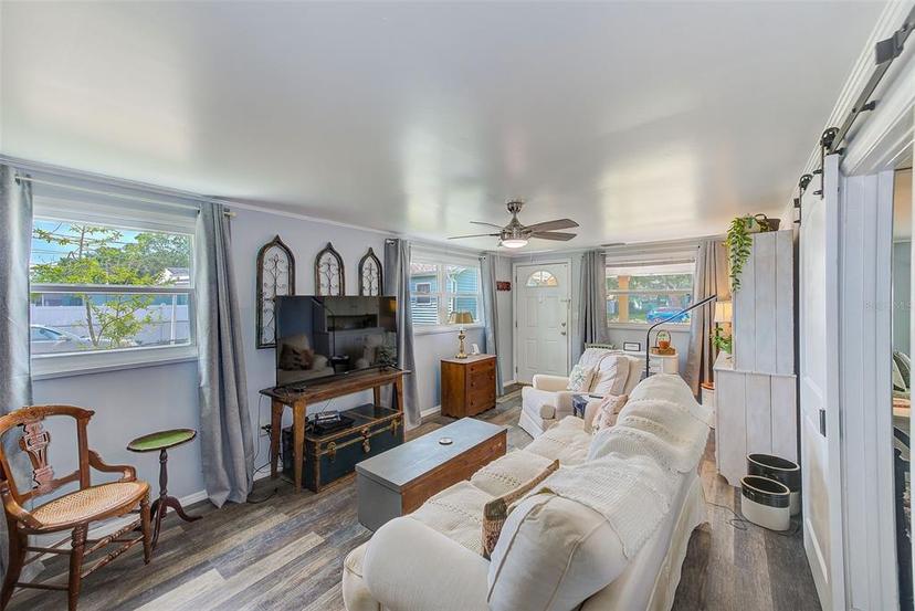 Picture of 3435 40Th Street N, St Petersburg FL 33713