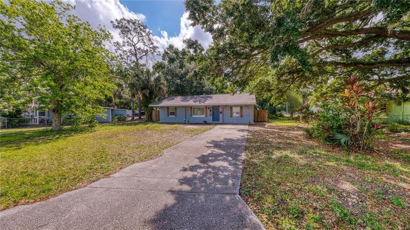 Picture of 2122 Lake Boulevard, Winter Haven FL 33881