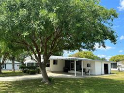 Picture of 9 N Bobwhite Road, Wildwood, FL 34785