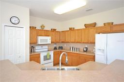 Picture of 423 Corvina Drive, Davenport, FL 33897