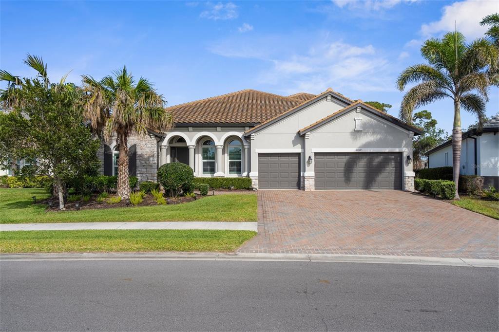 Picture of 19825 Bridgetown Loop, Venice, FL 34293