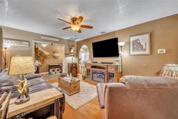 Picture of 406 S 12Th Street, Leesburg, FL 34748