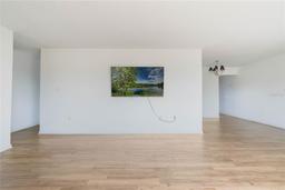 Picture of 500 Newell Hill Road Unit 111D, Leesburg, FL 34748
