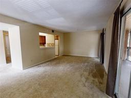 Picture of 190 Hickory Woods Court Unit 1B, Deltona, FL 32725