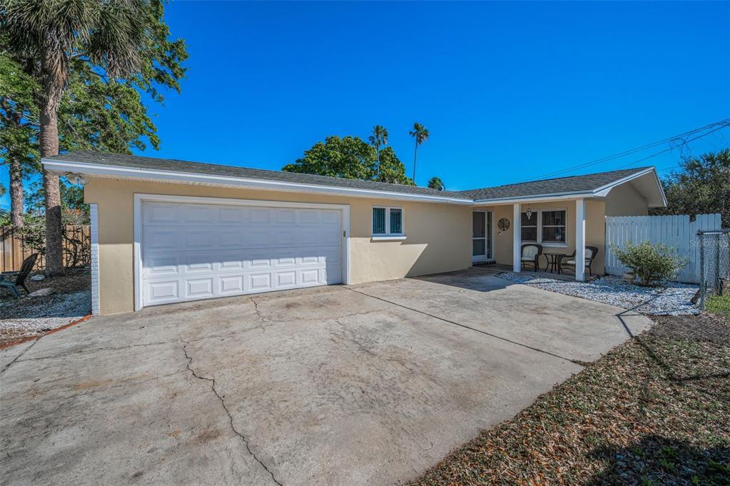 Picture of 2053 Jefferson Avenue, Dunedin, FL 34698