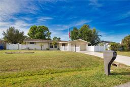 Picture of 1211 Laurel Avenue, Venice, FL 34285