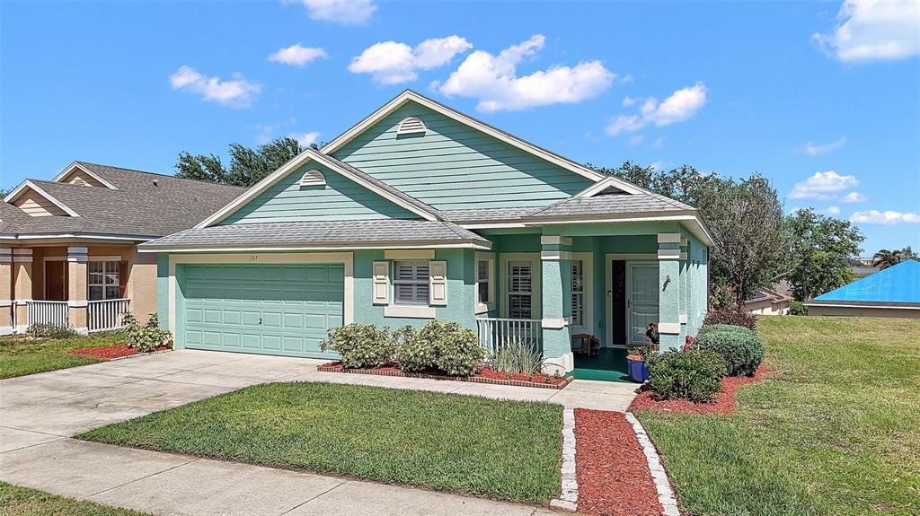 Picture of 1317 Longville Circle, Tavares, FL 32778