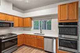 Picture of 3417 Pine Top Drive, Valrico, FL 33594