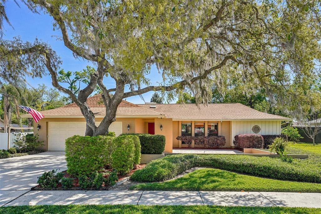 Picture of 2704 Herndon Street, Valrico, FL 33596