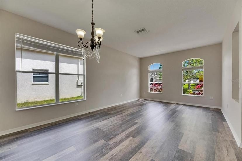 Picture of 6803 Runner Oak Drive, Wesley Chapel FL 33545