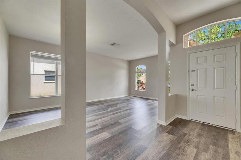 Picture of 6803 Runner Oak Drive, Wesley Chapel FL 33545