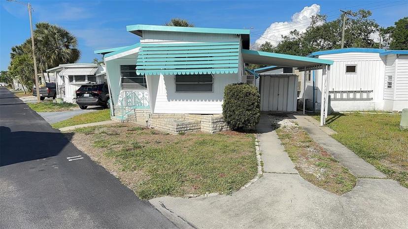 Picture of 4851 W Gandy Boulevard Unit B2L11, Tampa FL 33611