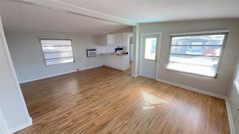 Picture of 4851 W Gandy Boulevard Unit B2L11, Tampa FL 33611