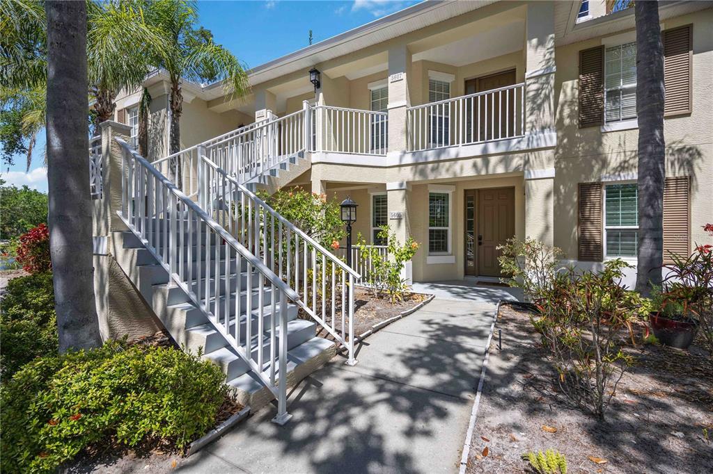 Picture of 5605 Key Largo Court Unit 5605, Bradenton, FL 34203
