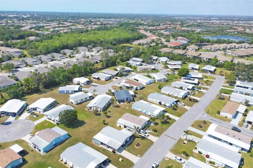 Picture of 816 Tangerine Woods Boulevard, Englewood FL 34223