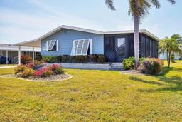 Picture of 816 Tangerine Woods Boulevard, Englewood, FL 34223