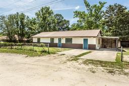 Picture of 910 NW 56Th Avenue, Ocala, FL 34482
