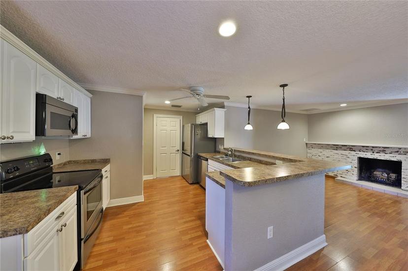 Picture of 426 S Lakemont Avenue, Winter Park FL 32792
