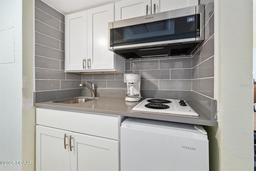 Picture of 2301 S Atlantic Avenue Unit 320, Daytona Beach, FL 32118