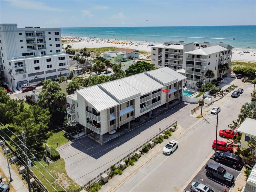 Picture of 15 Glendale Street Unit B6, Clearwater Beach, FL 33767
