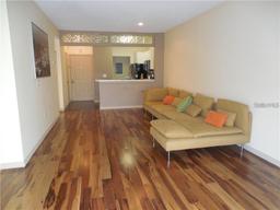 Picture of 4107 Chatham Oak Court Unit 326, Tampa, FL 33624